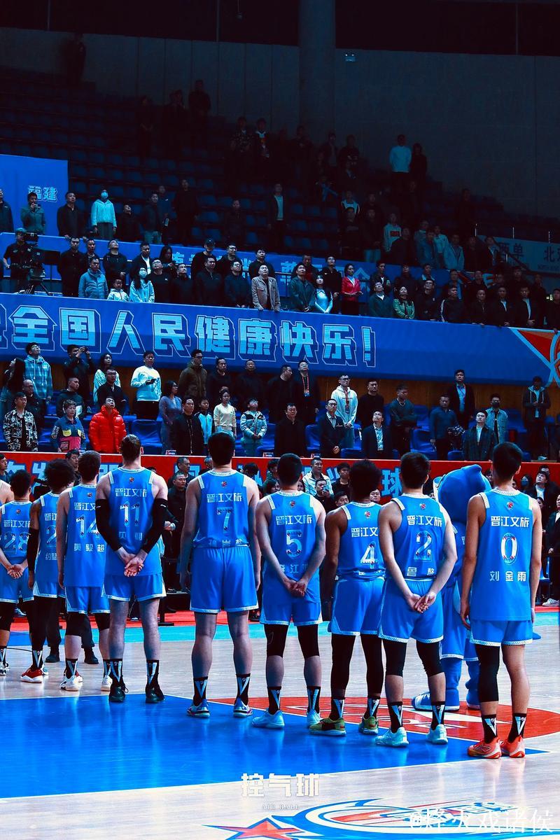 福建男篮分享赛事预告：球队明晚将首战新疆男篮